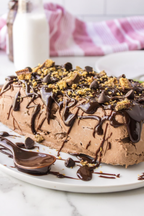 Chocolate Peanut Butter Cup Icebox Cake