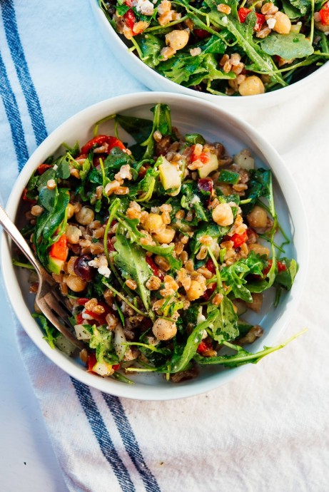 Greek Farro Salad