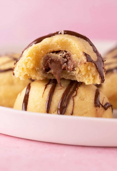 Chocolate Stuffed Shortbread Cookies Chocolate Stuffed Shortbread Cookies