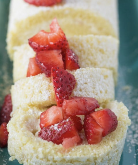 Vanilla Cake Roll with Strawberries