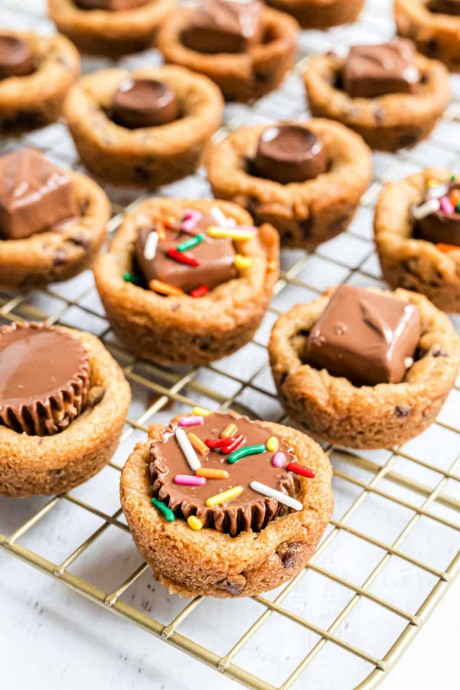 Chocolate Chip Cookie Cups