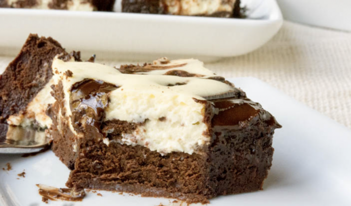 Sugar-Free Cheesecake Brownies {Low Carb, Keto, Nut Free}