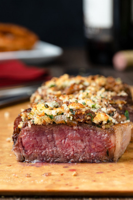 Blue Cheese Crusted Steak with Balsamic Shallots