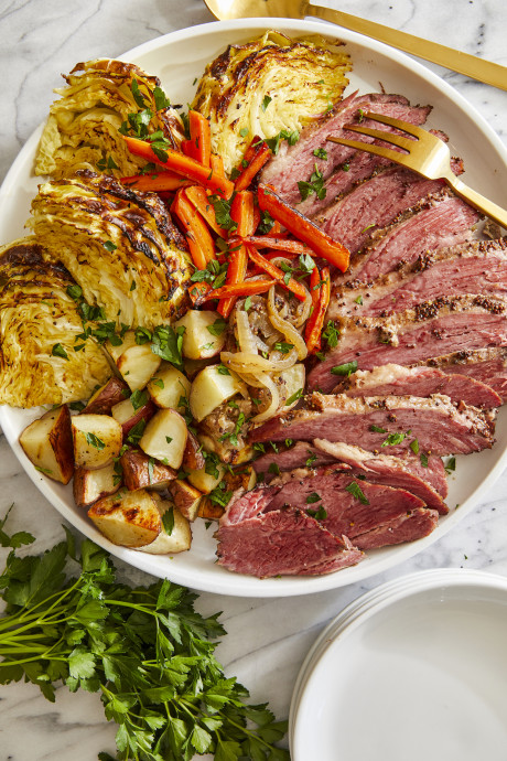 Corned Beef Dinner with Cabbage, Potatoes and Carrots