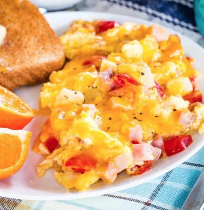 Hawaiian Scrambled Eggs with Cheese