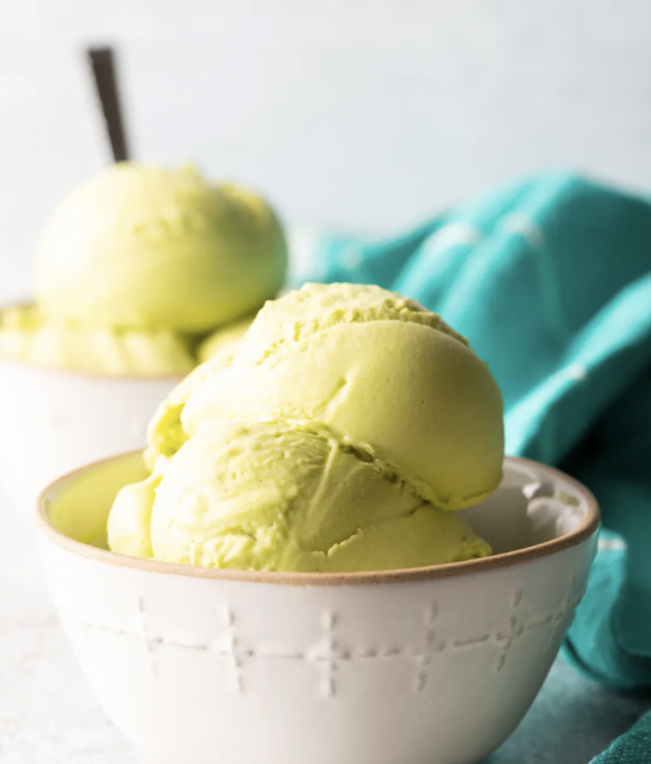 4-Ingredient Avocado Ice Cream (Vegan!)