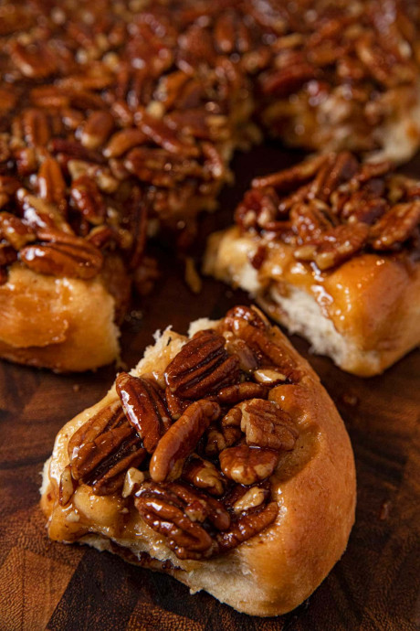 Caramel Pecan Cinnamon Rolls