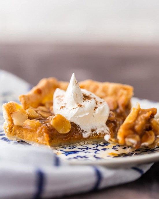 Caramel Macadamia Nut Pumpkin Pie Bars