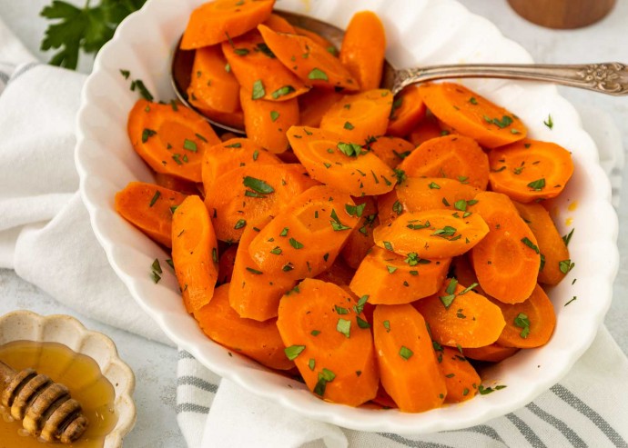 Easy Slow Cooker Carrots