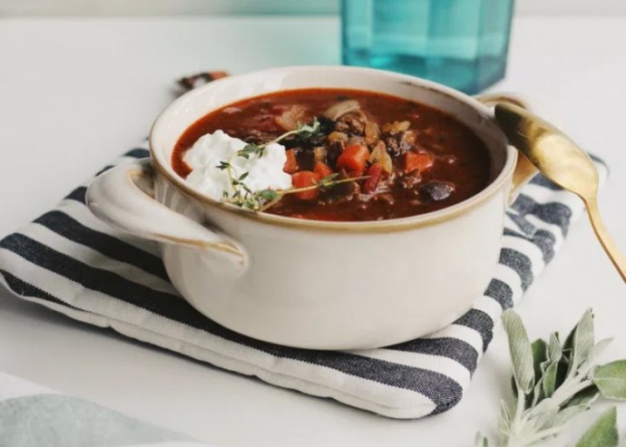 Hearty Mushroom Salisbury Steak Chili