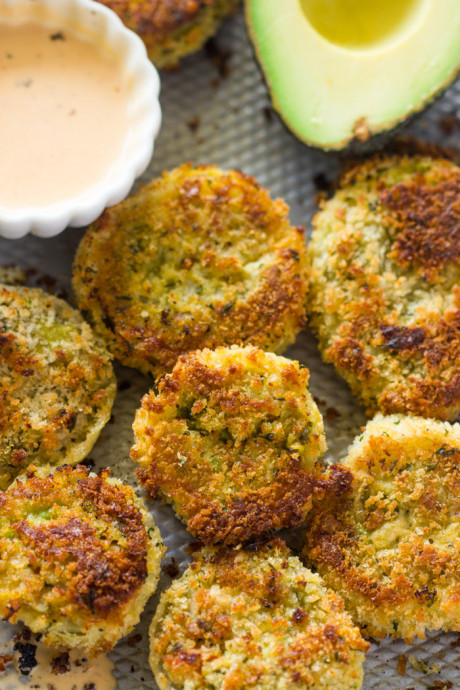 Baked Guacamole Stuffed Onion Rings with Chipotle Dipping Sauce