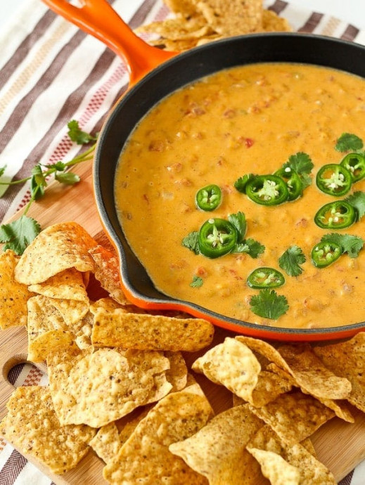 Healthy Queso Dip With Butternut Squash
