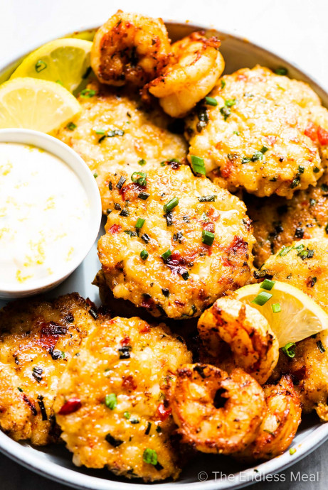 Shrimp Cakes with Lemon Aioli