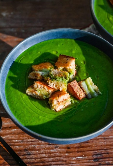 Super Green Sheet Pan Soup