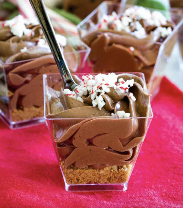 No-Bake Chocolate Peppermint Cheesecakes