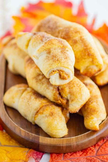 Pumpkin Cheesecake Crescent Rolls