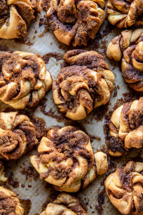 Cinnamon Knots with Coffee Icing