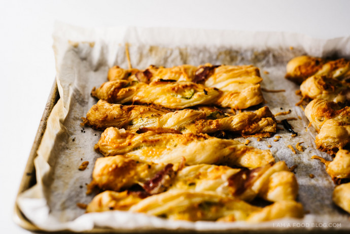 Crispy Crunchy Spicy Jalapeno Bacon Puff Pastry Cheese Twists