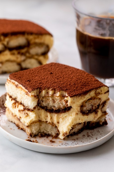 Easy Tiramisu Recipe (The Best!)