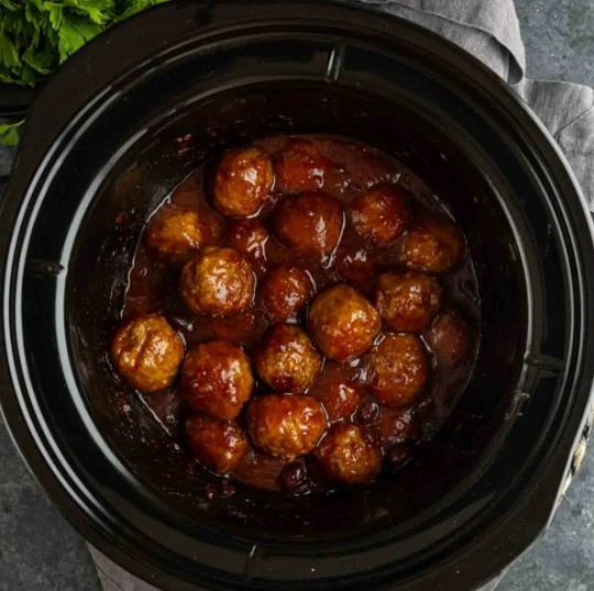 Crock Pot Cranberry Sauce Meatballs