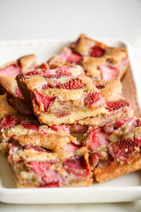 Strawberry Frangipane Shortbread Bars