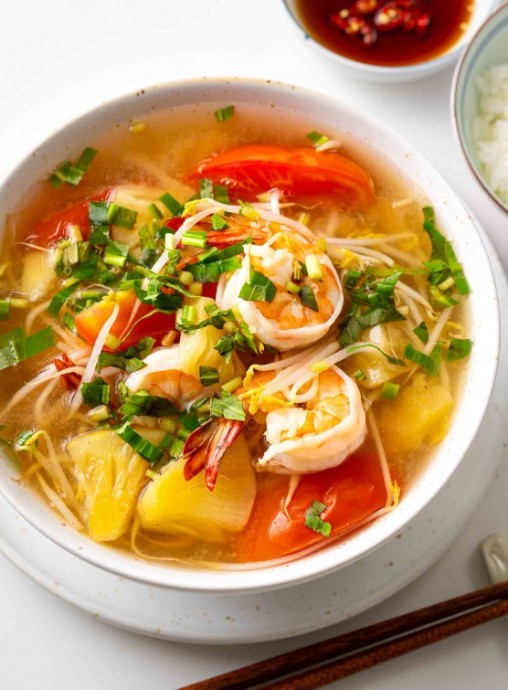 Vietnamese Sour Shrimp Soup (Canh Chua Tôm)