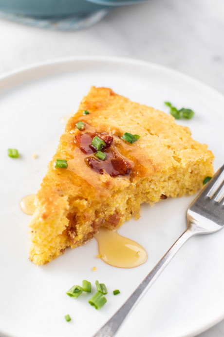 Skillet Cornbread with Honey And Bacon