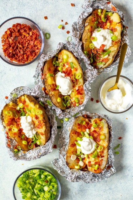 Easy Crockpot Baked Potatoes