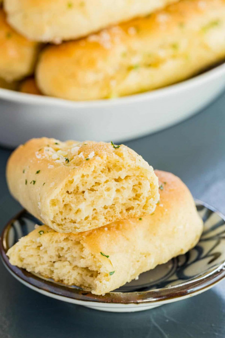 Gluten Free Garlic Breadsticks