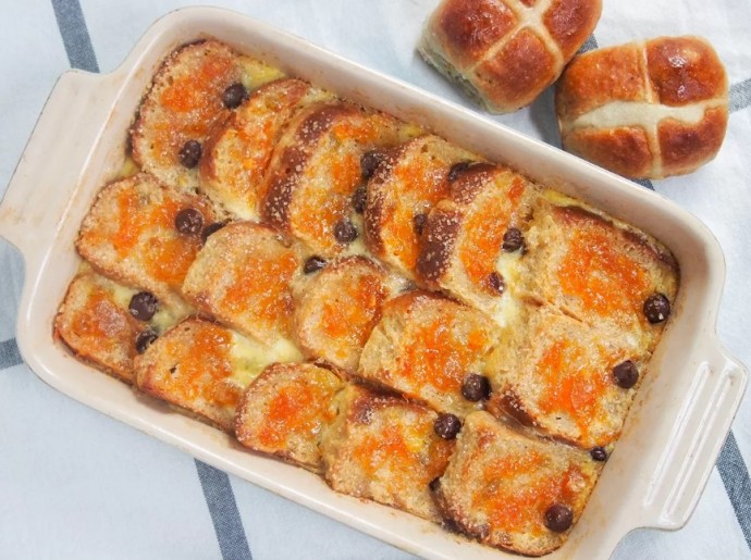 Hot Cross Bun Bread And Butter Pudding