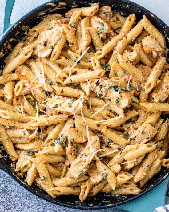 Creamy Garlic Chicken Pasta