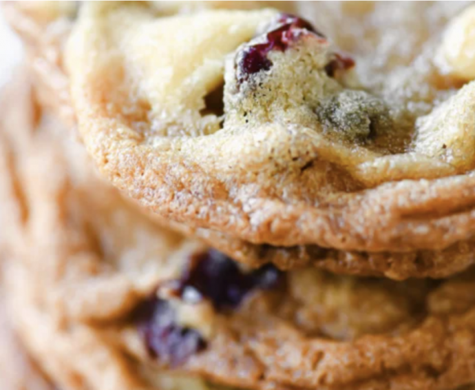 Thin and Crispy White Chocolate Cranberry Cookies