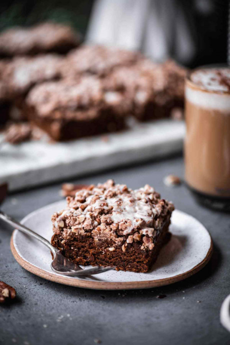 Gingerbread Coffee Cake