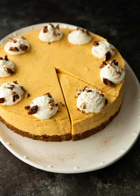 No-Bake Pumpkin Cheesecake with Gingersnap Crust