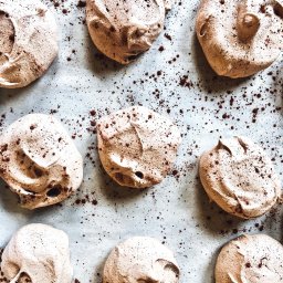 Easy Cocoa Meringues