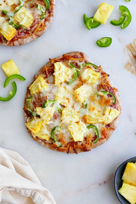 BBQ Pineapple Jalapeno Pizza on Pita