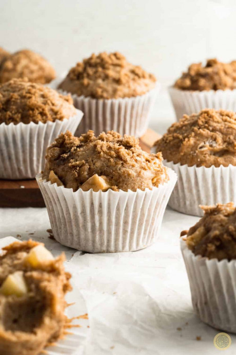 Vegan Applesauce Muffins