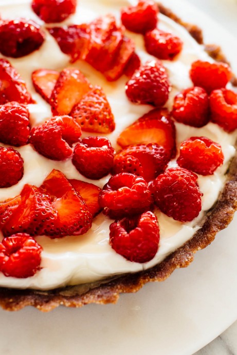 No-Bake Greek Yogurt Tart