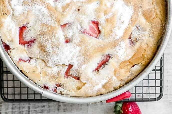 Strawberry Buttermilk Cake Strawberry Buttermilk Cake
