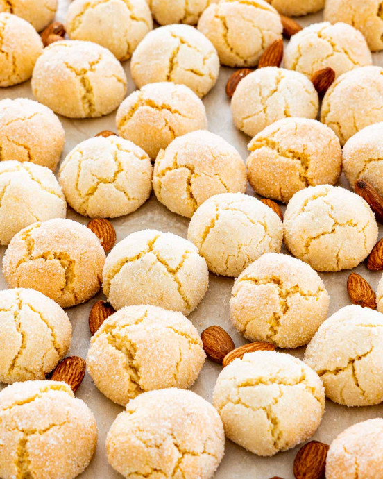 Amaretti Cookies