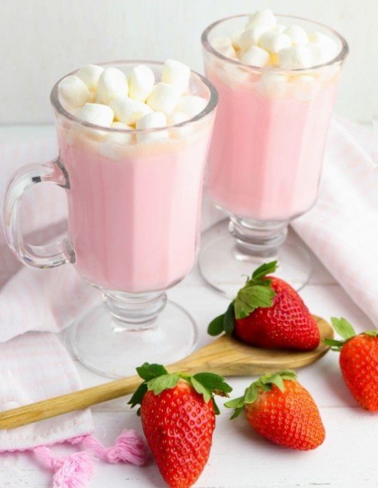 Strawberry Crock Pot Hot Chocolate Strawberry Crock Pot Hot Chocolate