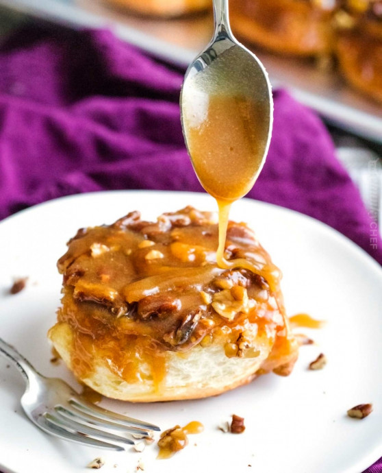 Maple-Caramel Pecan Sticky Buns