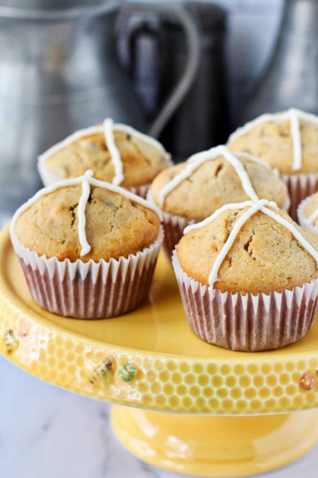 Hot Cross Bun Muffins