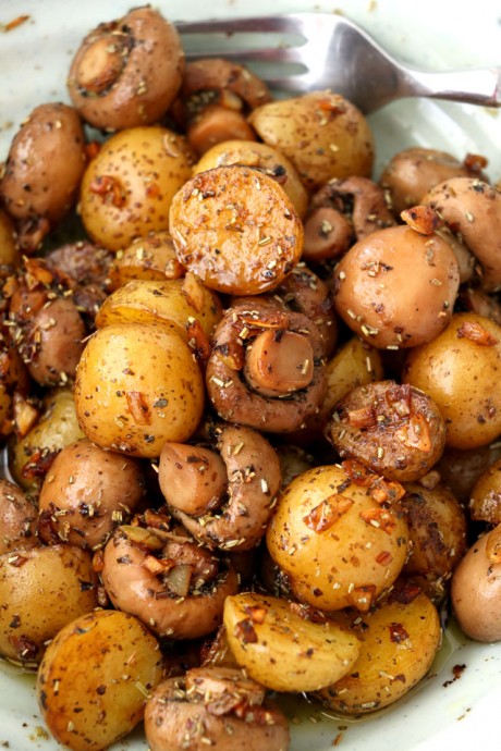 Pan Roasted Garlic Mushroom And Baby Potatoes