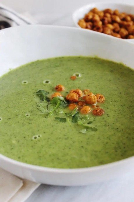 Vegan Broccoli Kale Soup With Crispy Chickpeas