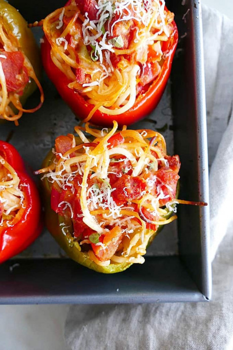 Spaghetti Stuffed Bell Peppers