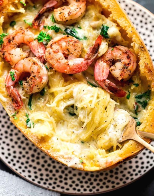 Shrimp Alfredo Spaghetti Squash