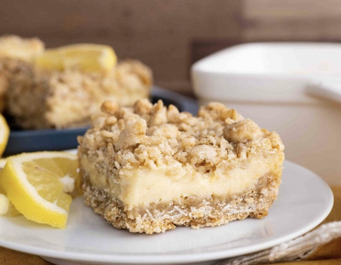 Creamy Lemon Crumb Bars