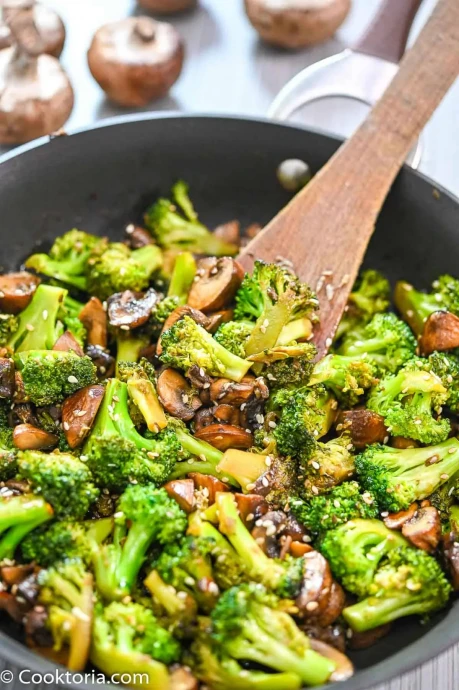 Broccoli and Mushroom Stir-Fry Broccoli and Mushroom Stir-Fry