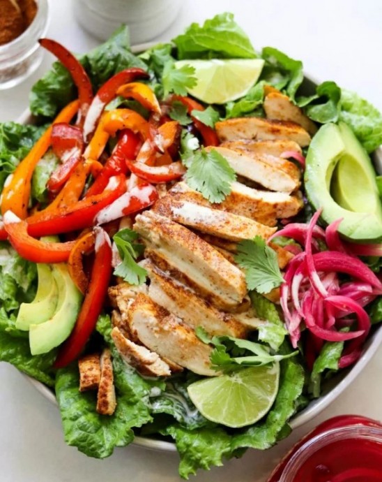 Spicy Chicken Fajita Salad